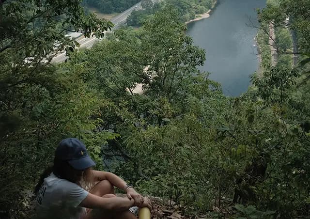 Luxurious coastal beach setup